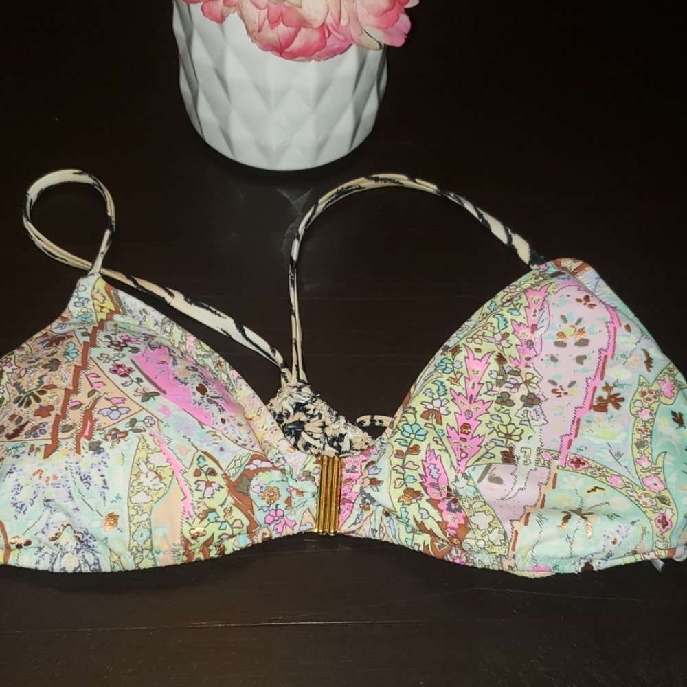 Bathing suit tup